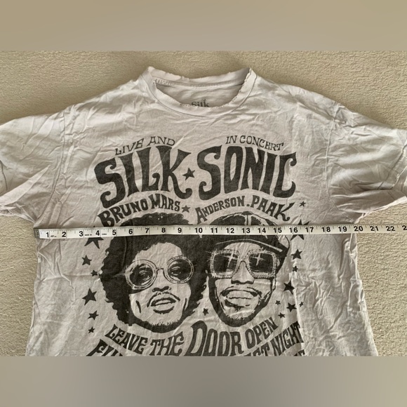 Silk Sonic Concert Tee Las Vegas Show - Bruno Mars Anderson Paak - Size Medium - Picture 10 of 12